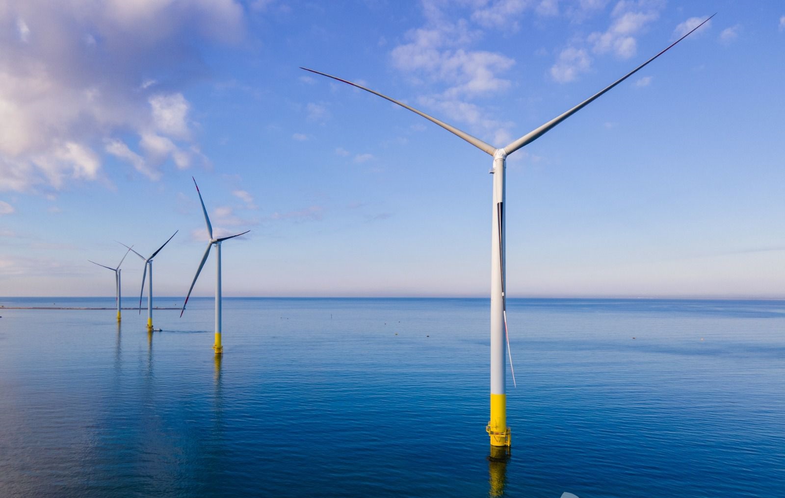 Doanh nghiệp Australia đề xuất dự án điện gió ngoài khơi tại Hải Phòng