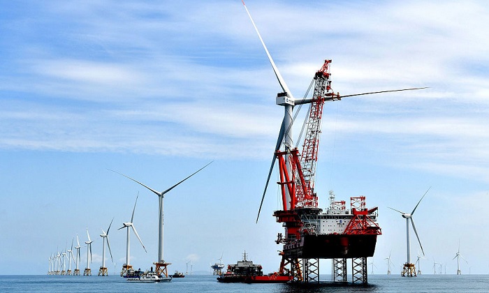Trang trại điện gió ngoài khơi lớn nhất thế giới bắt đầu phát điện