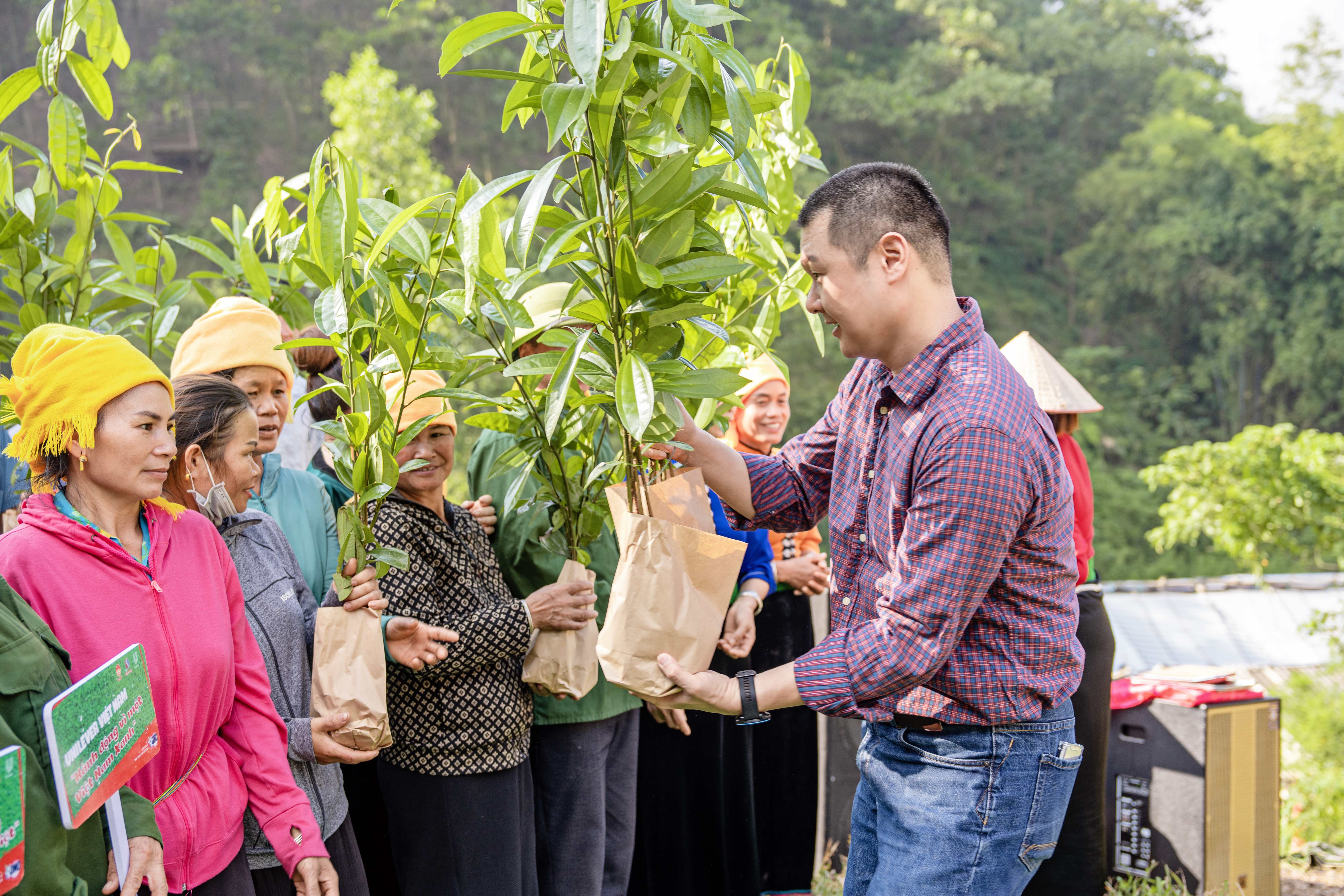 Tích cực hoàn thành mục tiêu trồng 1 triệu cây “Vì một Việt Nam xanh”