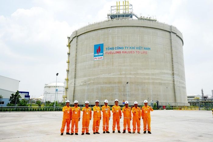 Sắp khánh thành Kho cảng LNG đầu tiên và lớn nhất Việt Nam