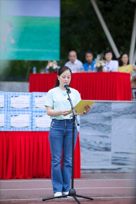 Hà Nội: Các cầu thủ nhí Trường Tiểu học Dịch Vọng A đua tài tại “Giải bóng đá học sinh lần thứ IV năm học 2023-2024"