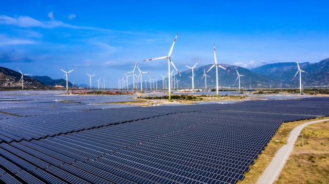 EVN được lựa chọn nhà máy điện gió, mặt trời chuẩn để tính khung giá phát điện