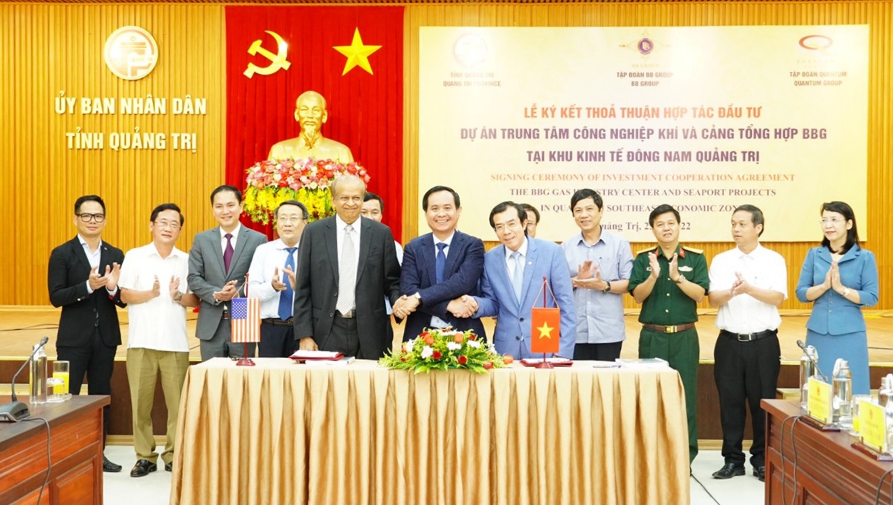 Hợp tác xây dựng trung tâm công nghiệp khí và cảng tổng hợp tại Quảng Trị