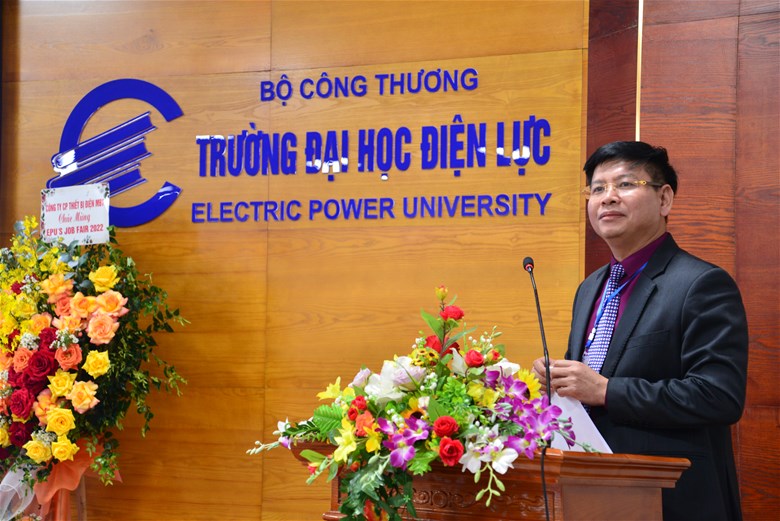 Đào tạo và nghiên cứu, công nghệ là cốt lõi chuyển dịch năng lượng