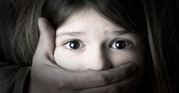 Từ vụ tố cáo bị xâm hại tình dục năm 8 tuổi: Hồi chuông cảnh tỉnh cho cộng đồng