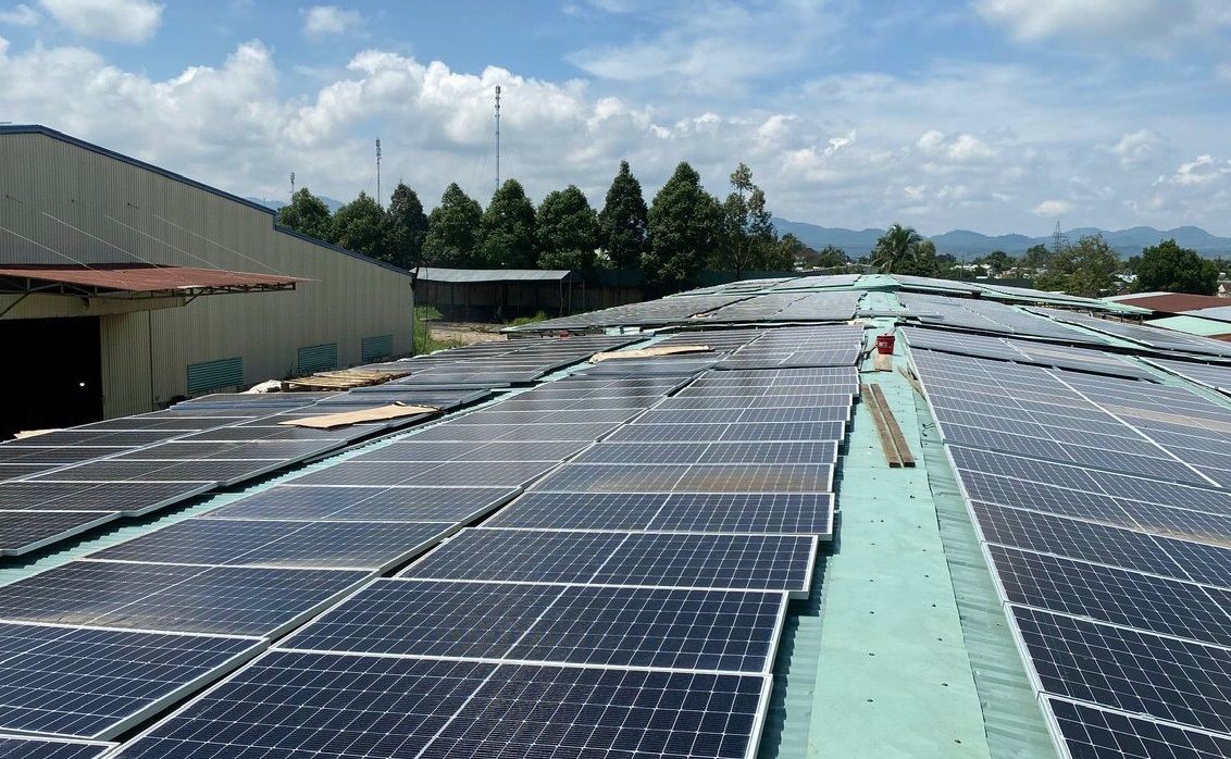 Khuyến khích phát triển điện mặt trời mái nhà tự sản, tự tiêu dùng tại chỗ