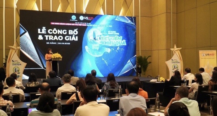 Trao giải Cuộc thi “Sử dụng năng lượng tiết kiệm và hiệu quả trên địa bàn Thành phố Đà Nẵng - Năm 2022”