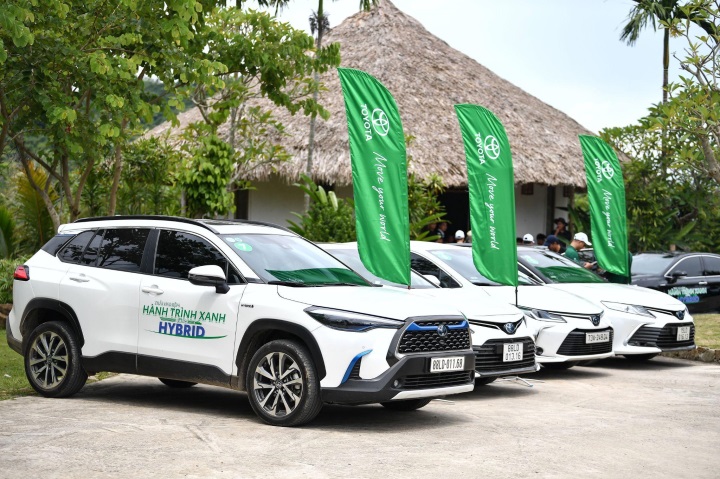 Toyota Việt Nam nỗ lực xanh hoá với xu hướng phát triển sản phẩm xe hybrid