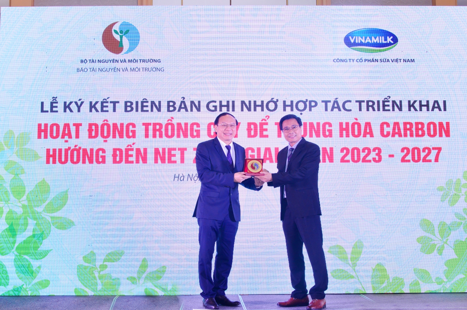 Vinamilk tiếp tục trồng cây xanh hướng đến mục tiêu Net Zero 2050