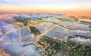 Nhập khẩu điện nhưng 4.600 MW điện gió, mặt trời không được lên lưới