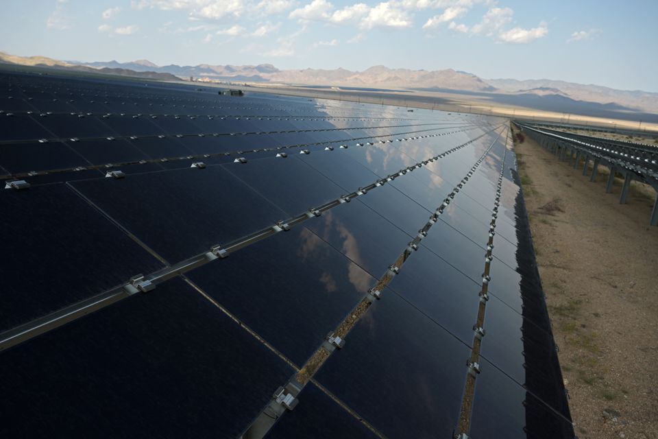 Mỹ: Các công ty năng lượng mặt trời cảnh báo về mức thuế đề xuất