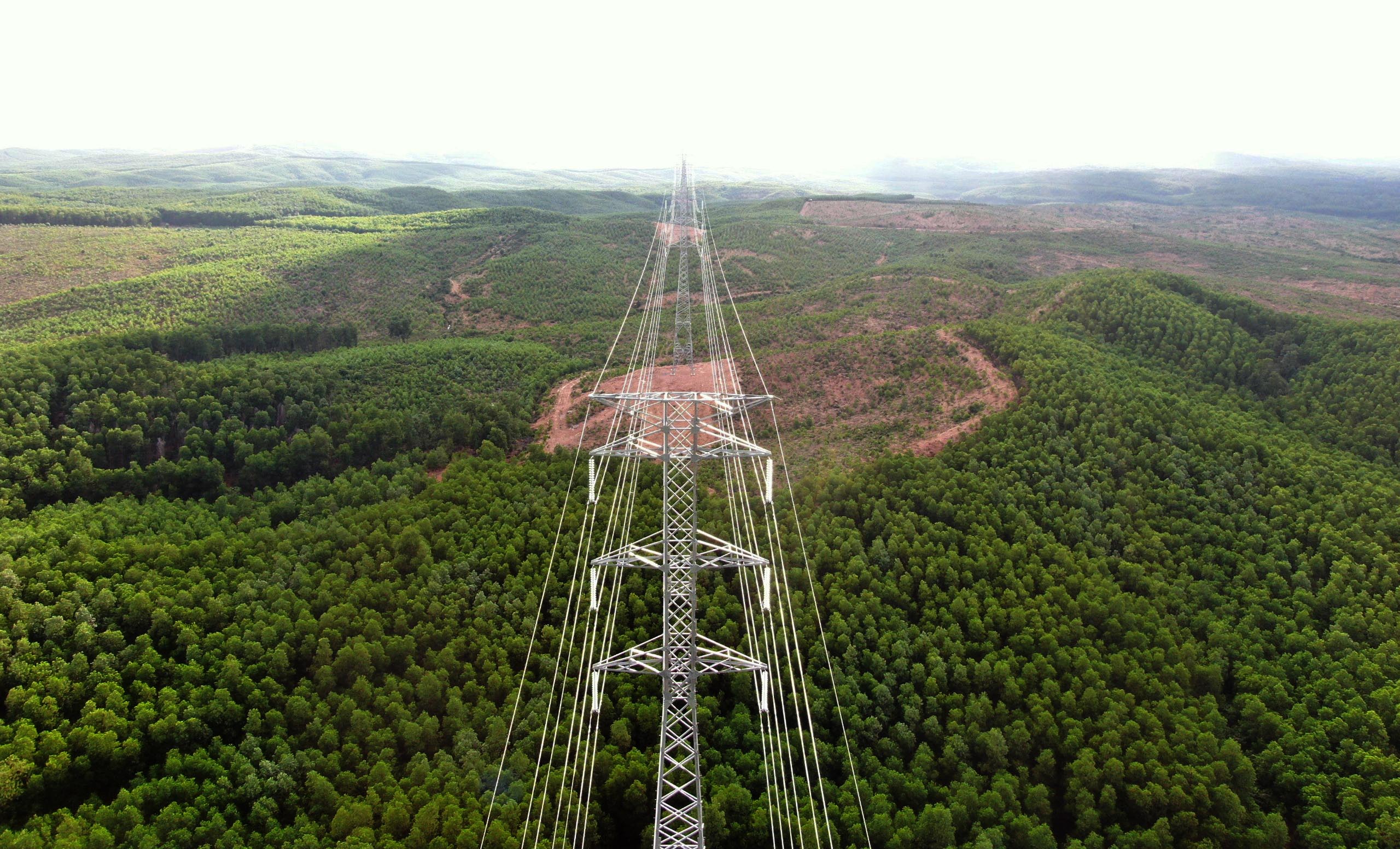 Quảng Trị: Đóng điện đường dây 220kV Đông Hà – Lao Bảo