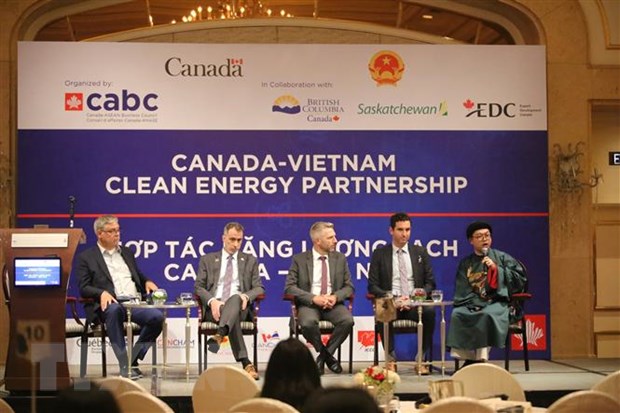 Việt Nam-Canada thúc đẩy hợp tác phát triển năng lượng sạch